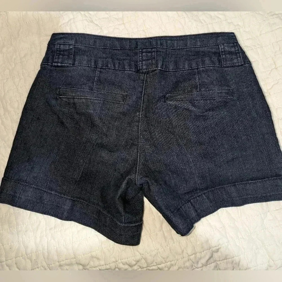 Women's Copper Key denim shorts. Size 7 - Picture 3 of 3
